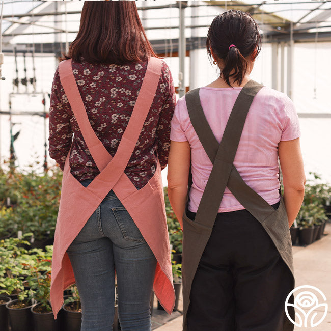 Heirloom Roses Cross-Back Garden Apron - Thumbnail 5
